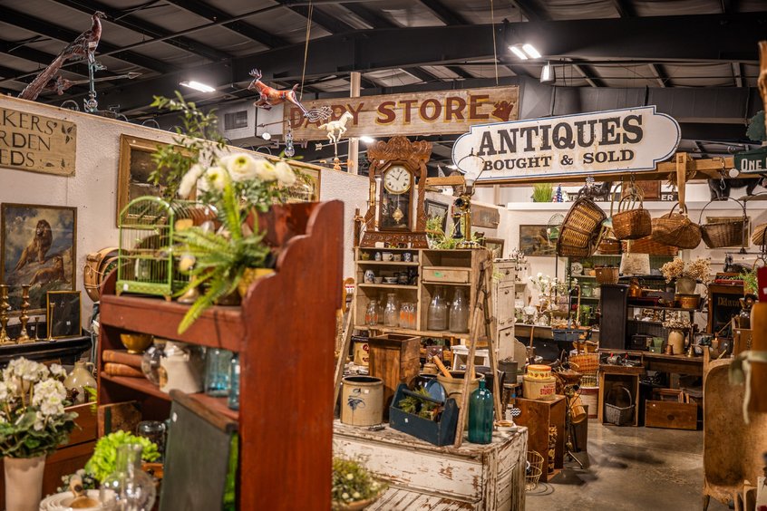 Antiques at Ohio's Market Berlin