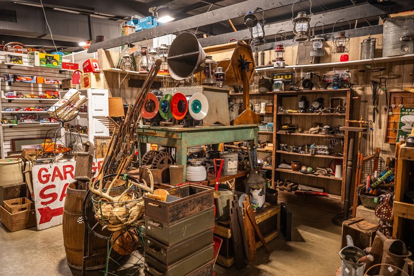 Antiques at Ohio's Market Berlin