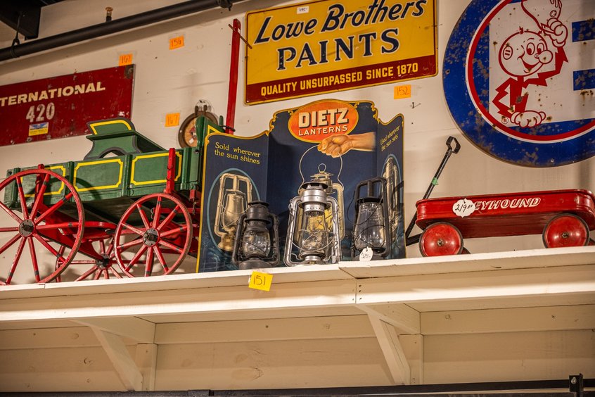 Vintage collectibles at Ohio's Market Berlin