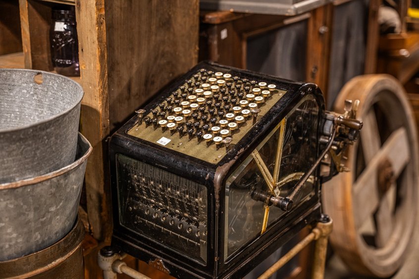 Single owner antique display at Ohio's Market Berlin