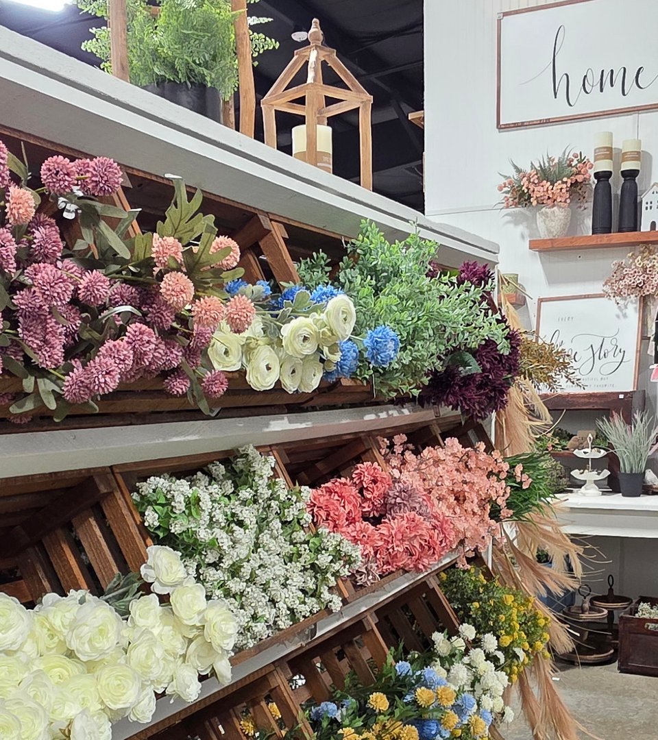 Artificial flowers vendor at Ohio's Market Berlin