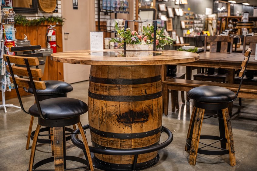 Furniture at Ohio's Market Berlin