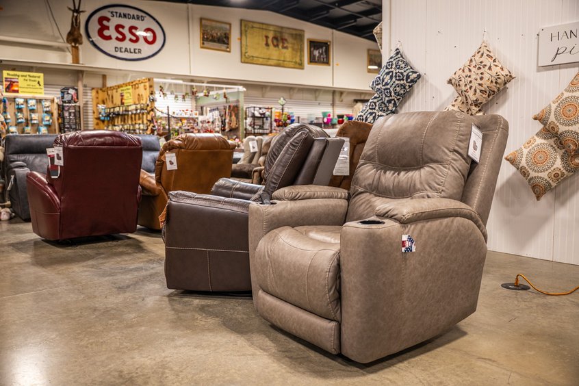 Furniture at Ohio's Market Berlin