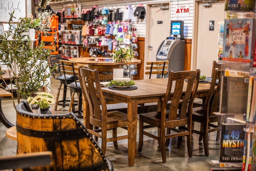 Living room seating and recliners at Ohio's Market Berlin