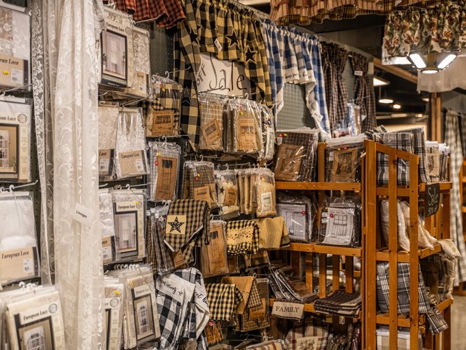 Area rugs and decor you can see in person at Ohio's Market Berlin in Berlin, OH
