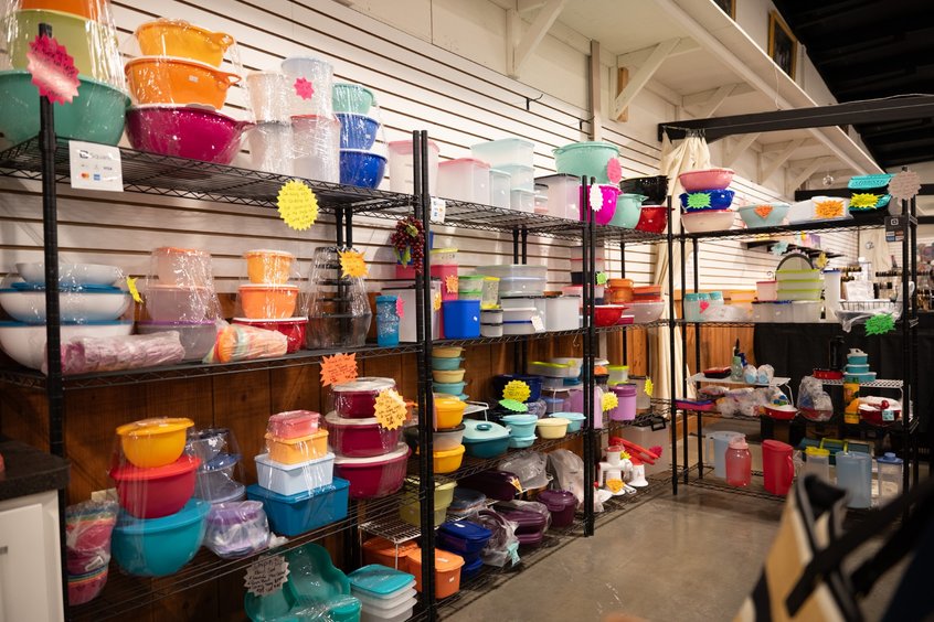 Tableware and dishes at Ohio's Market Berlin