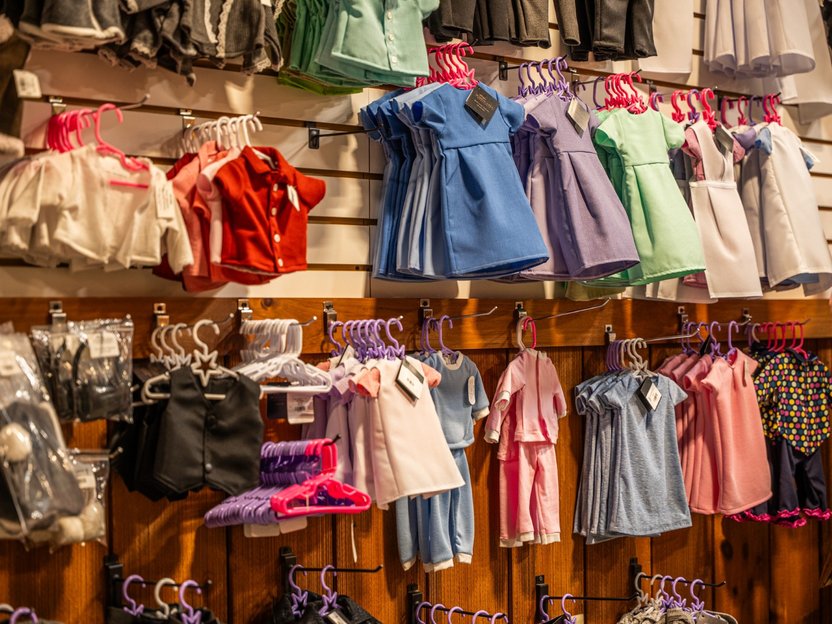 Baby and kids clothing at Ohio's Market Berlin